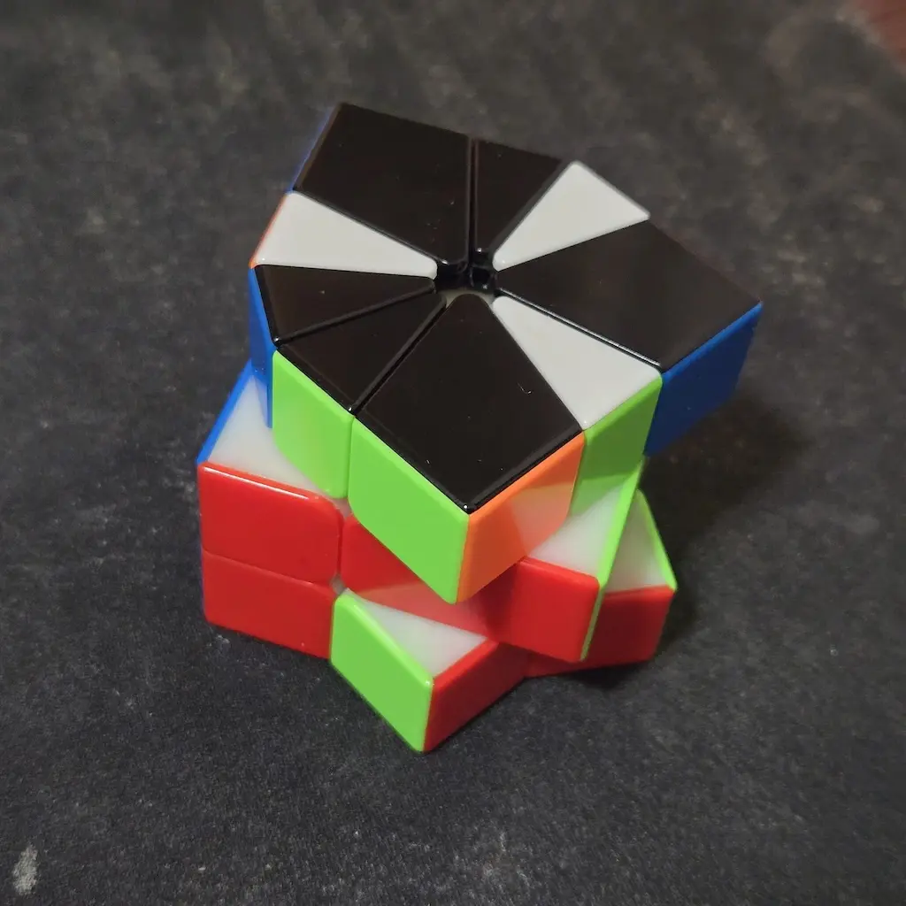 Twisted, non-cube-shaped Square-1 puzzle